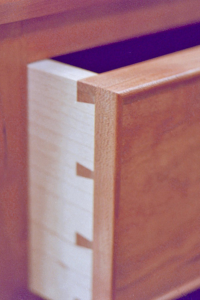Bubka Bureau 4